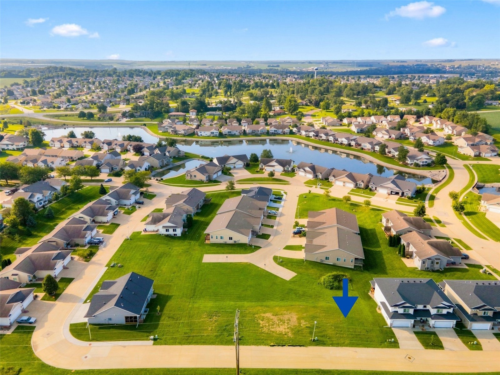 7064/7066 Waterview Drive SW Cedar Rapids IA 52404
