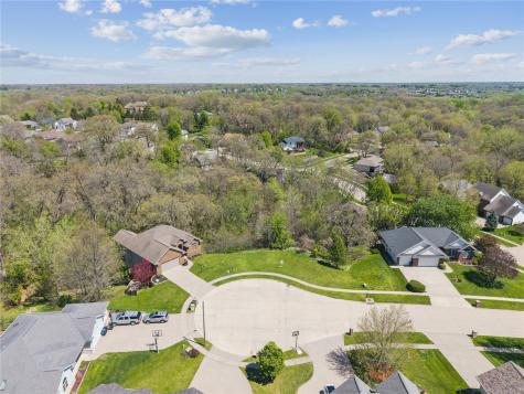 1819 Timber Hills Drive Coralville IA 52241