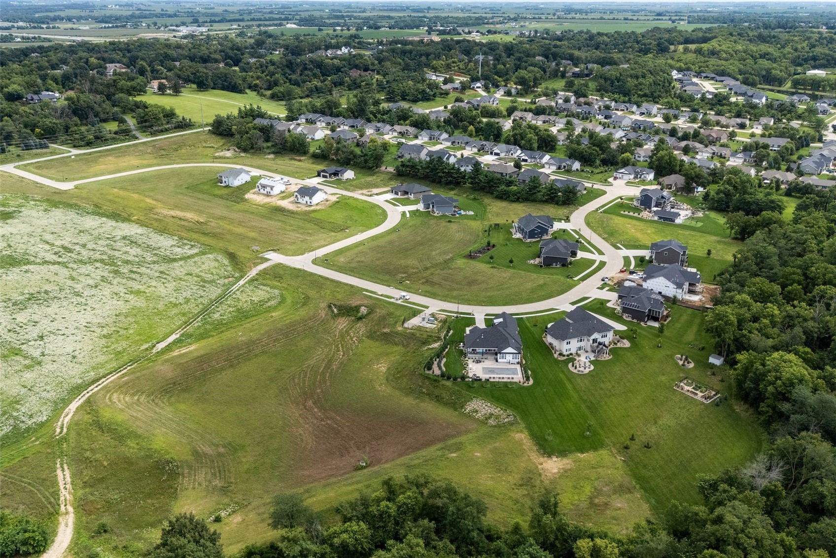 3674 Mclain Way Hiawatha IA 52233