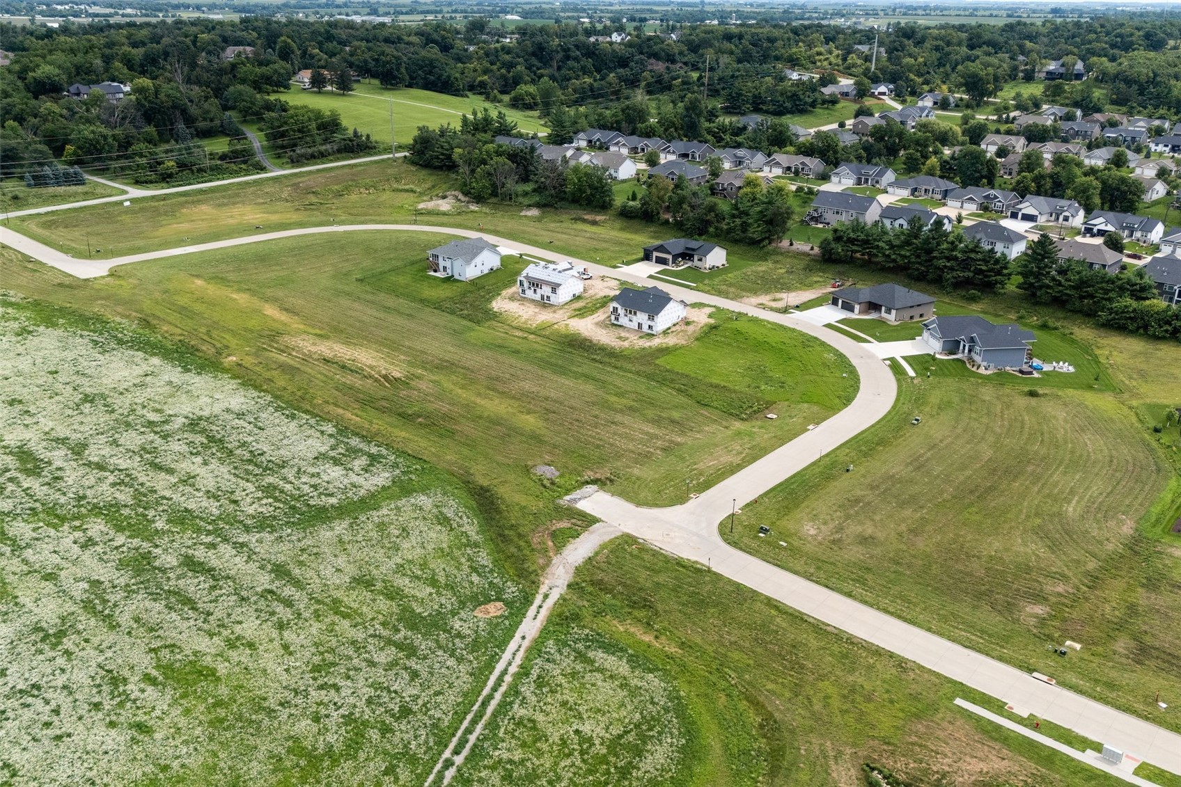 3674 Mclain Way Hiawatha IA 52233