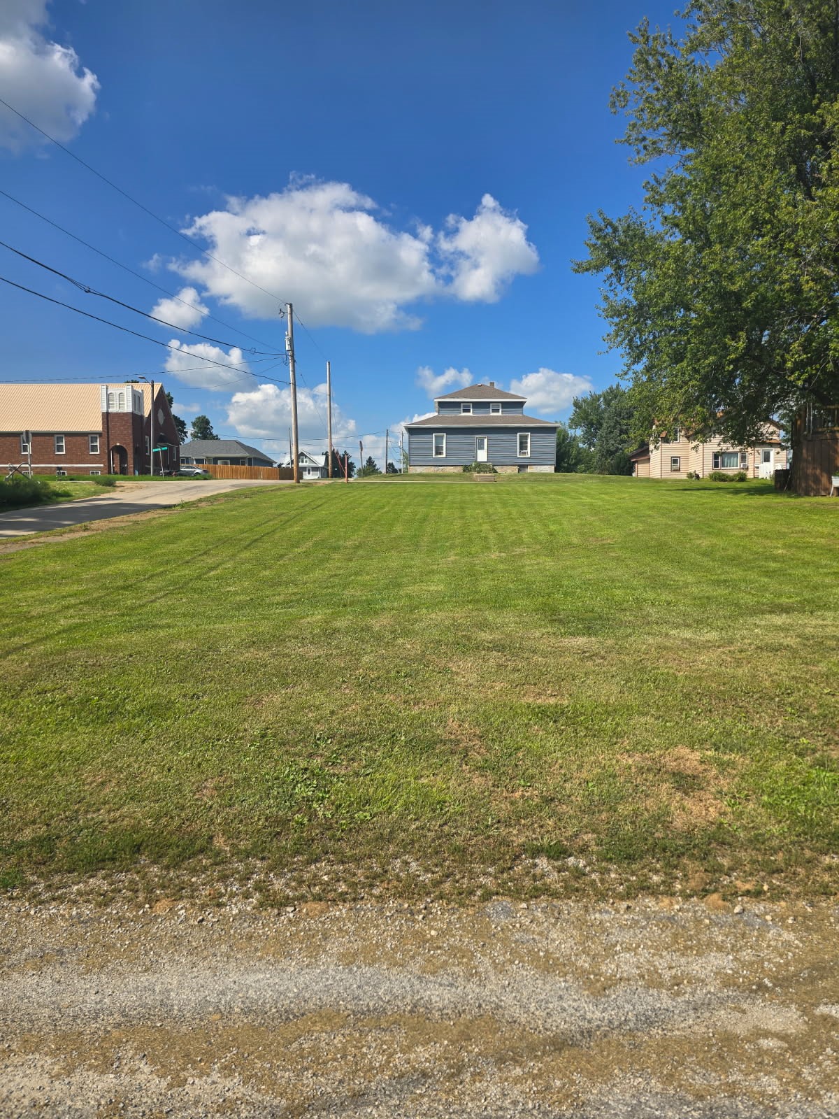 307/311 Webster Wyoming IA 52362