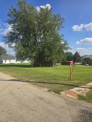 307/311 Webster Wyoming IA 52362