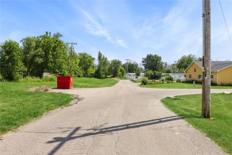 5711 16th Avenue SW Cedar Rapids IA 52404