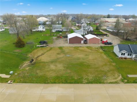 708 Pointer Circle Center Point IA 52213