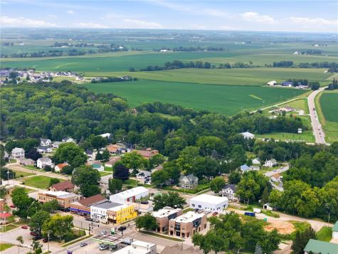 N. Market St Parcel Solon IA 52333
