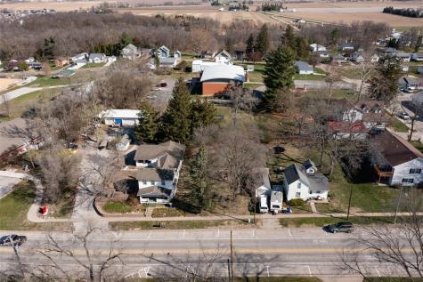 220/230 West Main Street Solon IA 52333