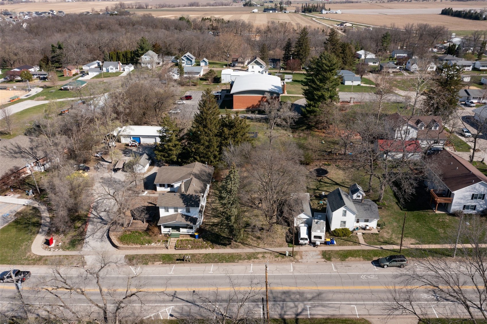220/230 West Main Street Solon IA 52333