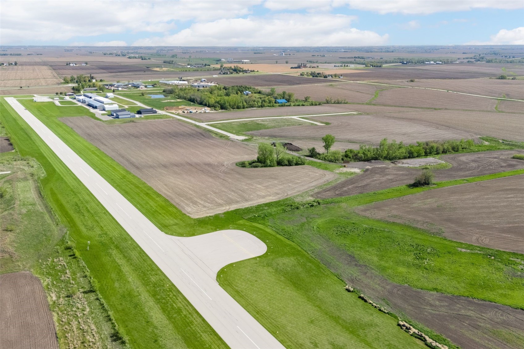 625 Aircom Drive Marion IA 52302