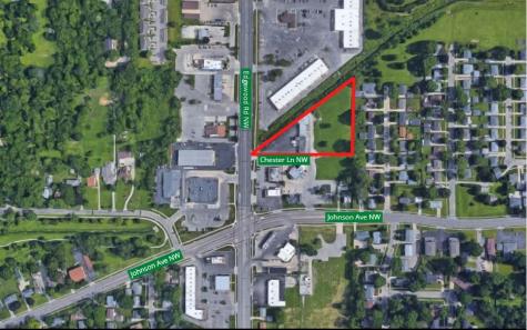327* Edgewood Road NW Cedar Rapids IA 52405