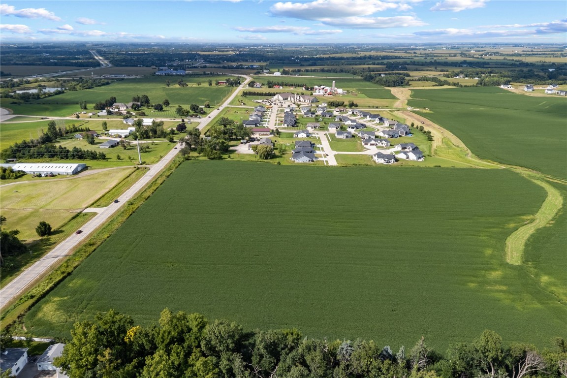 28.72 Acres N Center Point Road Robins IA 52328