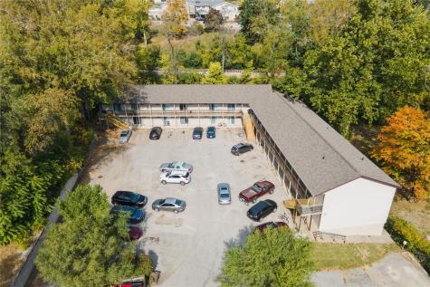 732,736,740 Michael Street Iowa City IA 52246