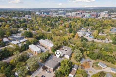 732,736,740 Michael Street Iowa City IA 52246