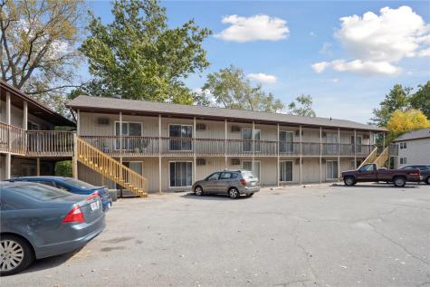 732,736,740 Michael Street Iowa City IA 52246