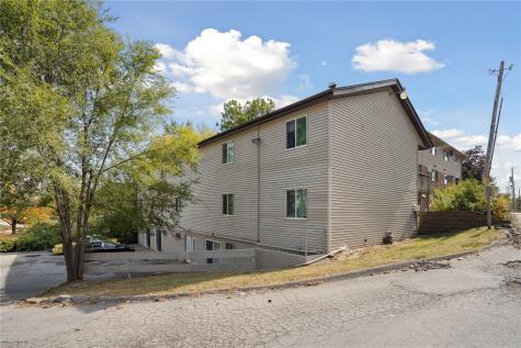 732,736,740 Michael Street Iowa City IA 52246
