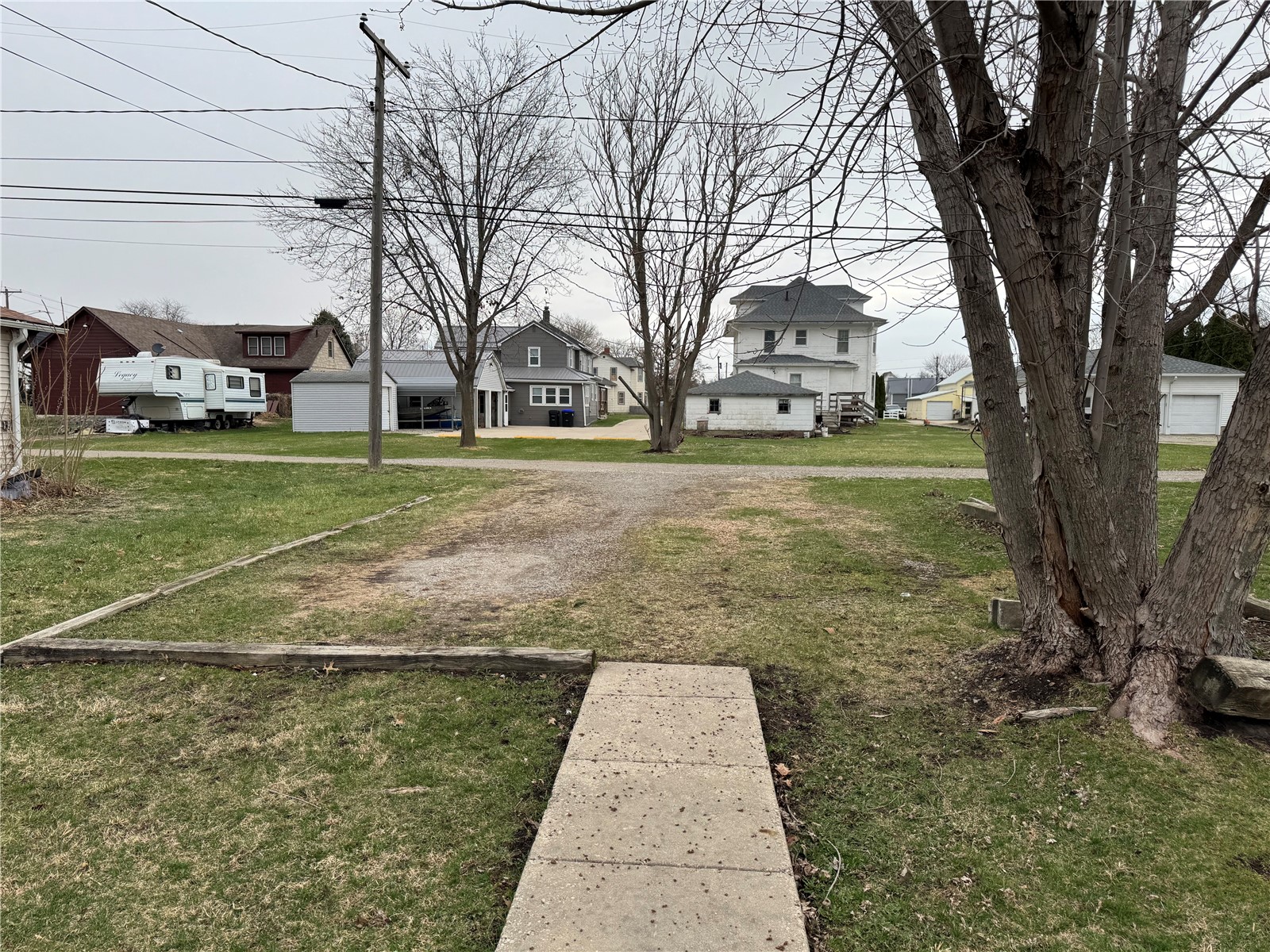907 6th Avenue Belle Plaine IA 52208