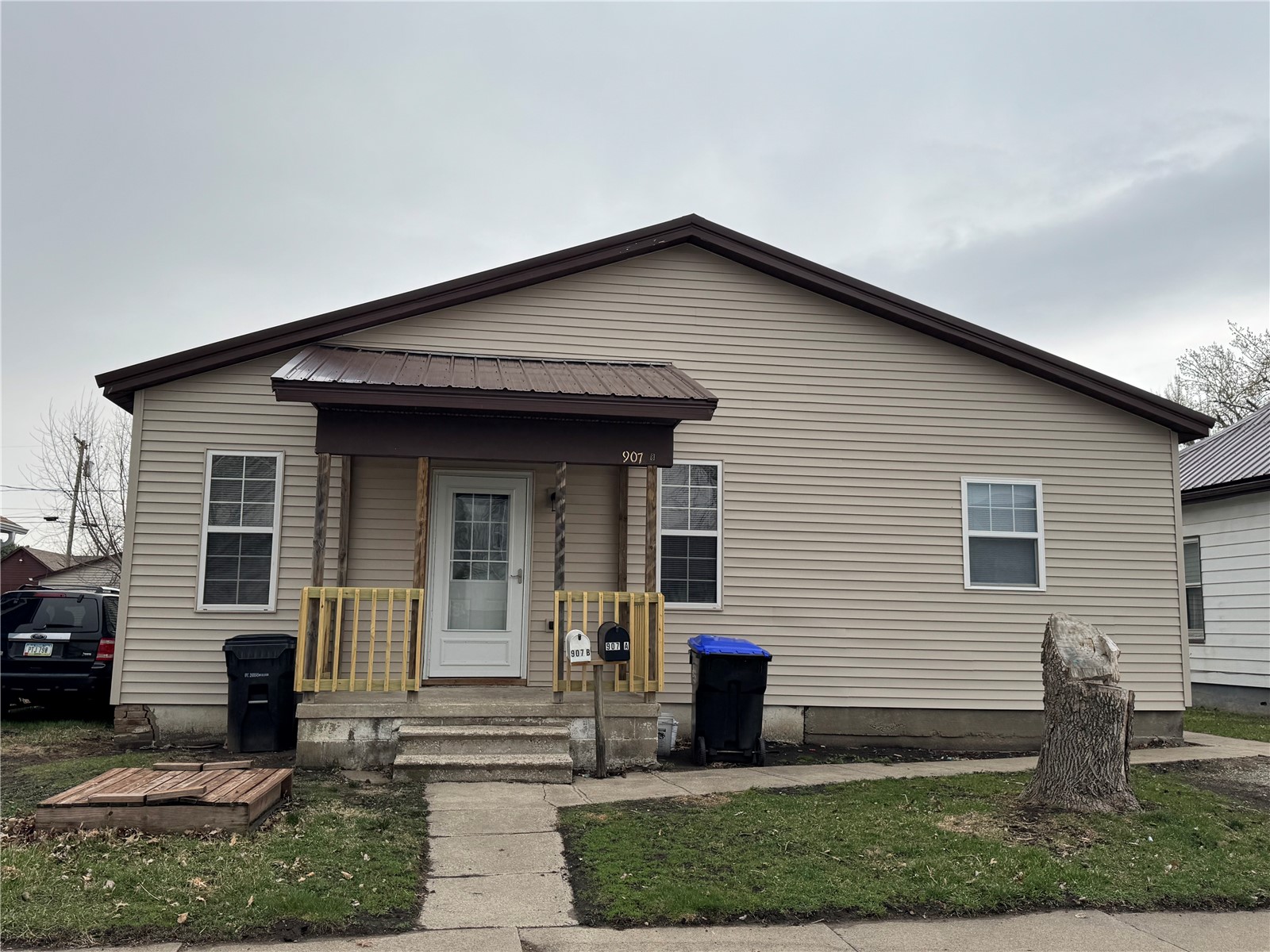 907 6th Avenue Belle Plaine IA 52208
