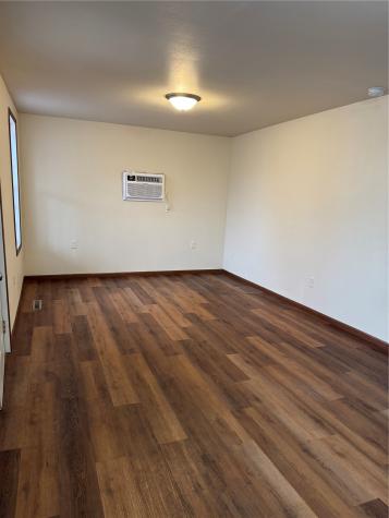 907 6th Avenue Belle Plaine IA 52208