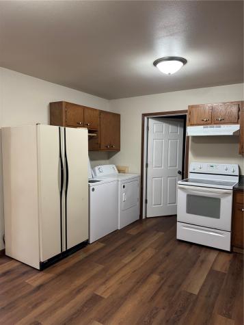 907 6th Avenue Belle Plaine IA 52208