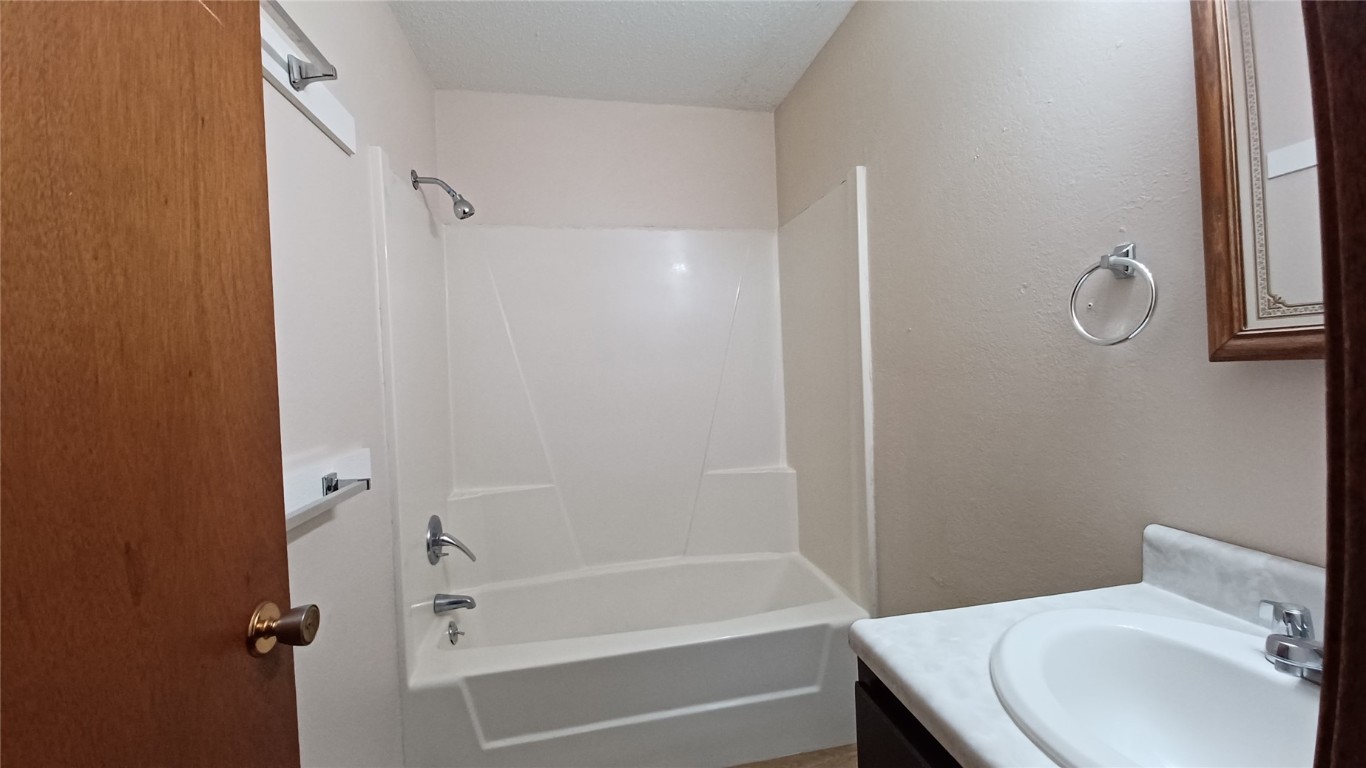 4004 Westover Road Cedar Rapids IA 52403