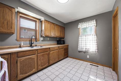 503 Q Street South Amana IA 52334