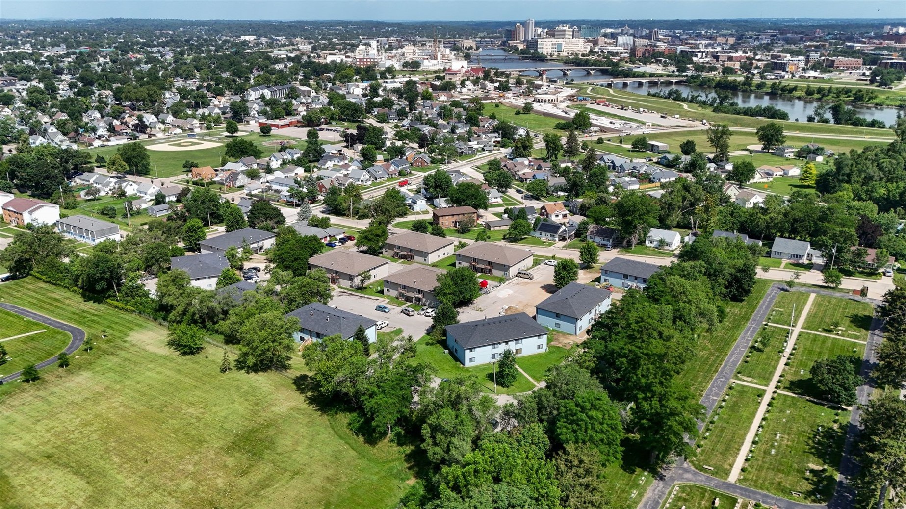 16 Aossey Lane SW Cedar Rapids IA 52404