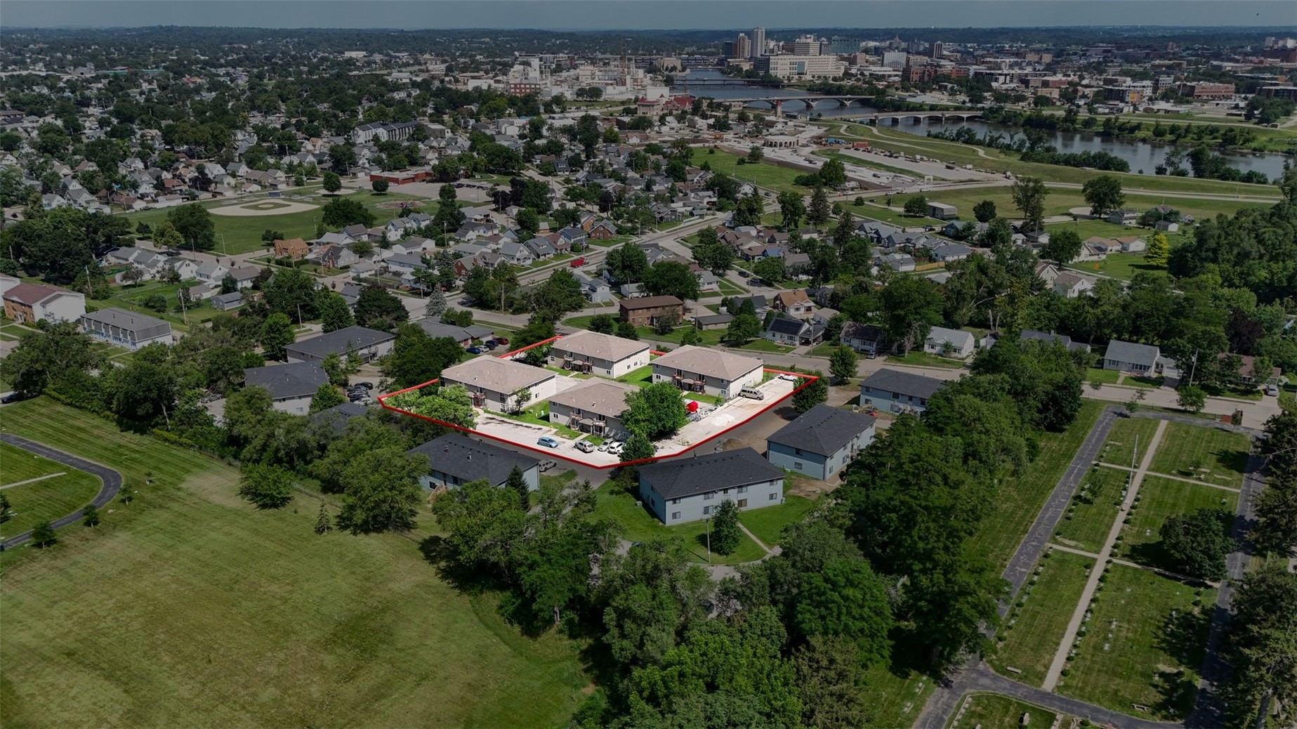 16 Aossey Lane SW Cedar Rapids IA 52404
