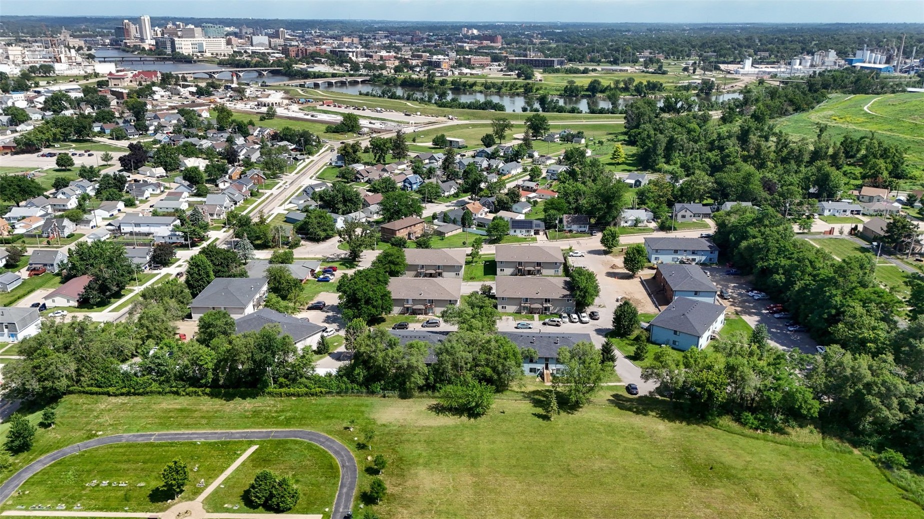 16 Aossey Lane SW Cedar Rapids IA 52404