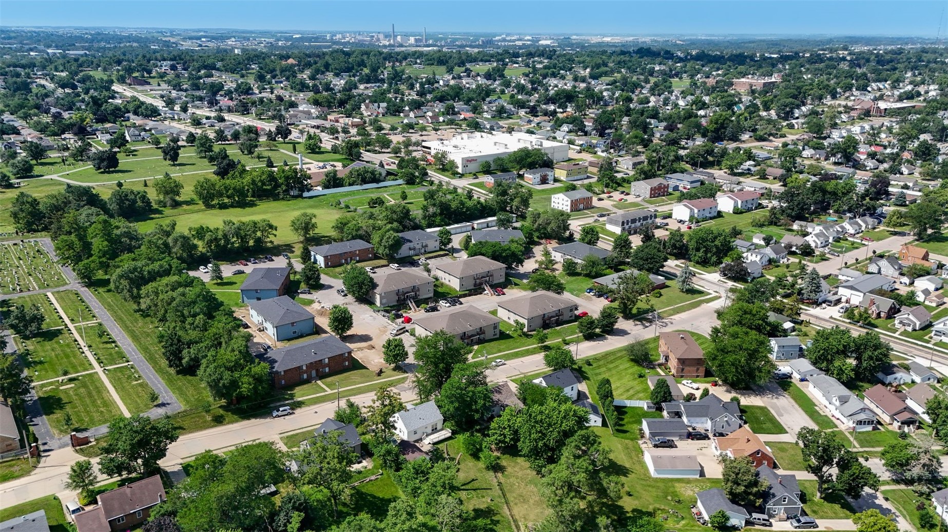 16 Aossey Lane SW Cedar Rapids IA 52404
