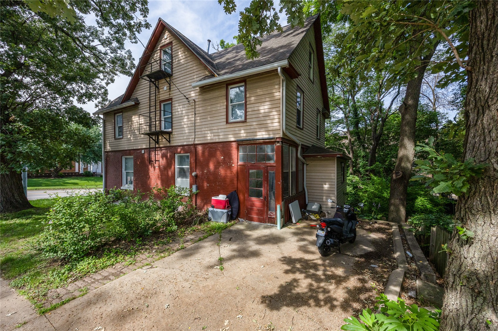 830 E Burlington Street Iowa City IA 52240