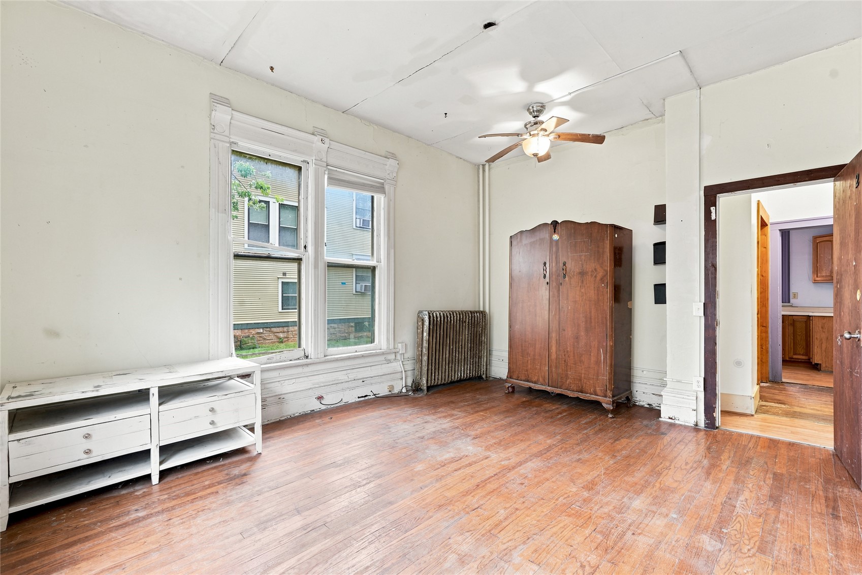 935 E College Street Iowa City IA 52240