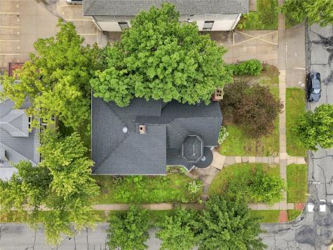 935 E College Street Iowa City IA 52240