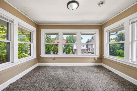 1521 Washington Cedar Rapids IA 52403