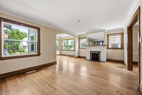 1521 Washington Cedar Rapids IA 52403