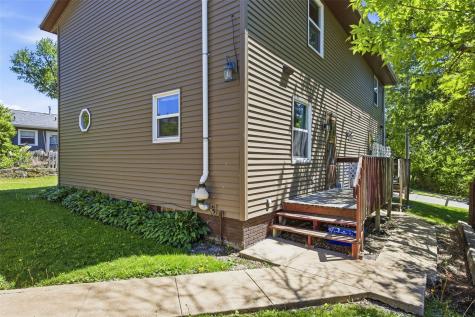 350 & 352 3rd Avenue Marion IA 52302