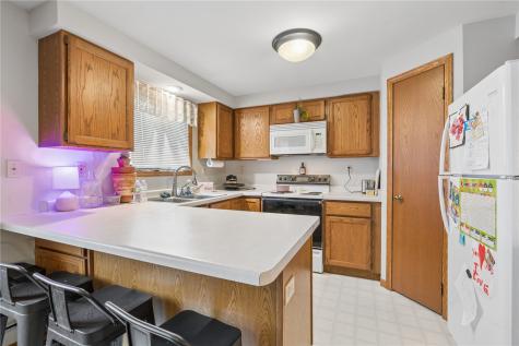 409 S 7th Avenue Iowa City IA 52245