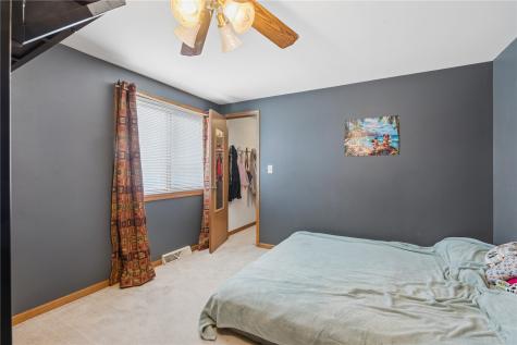 409 S 7th Avenue Iowa City IA 52245