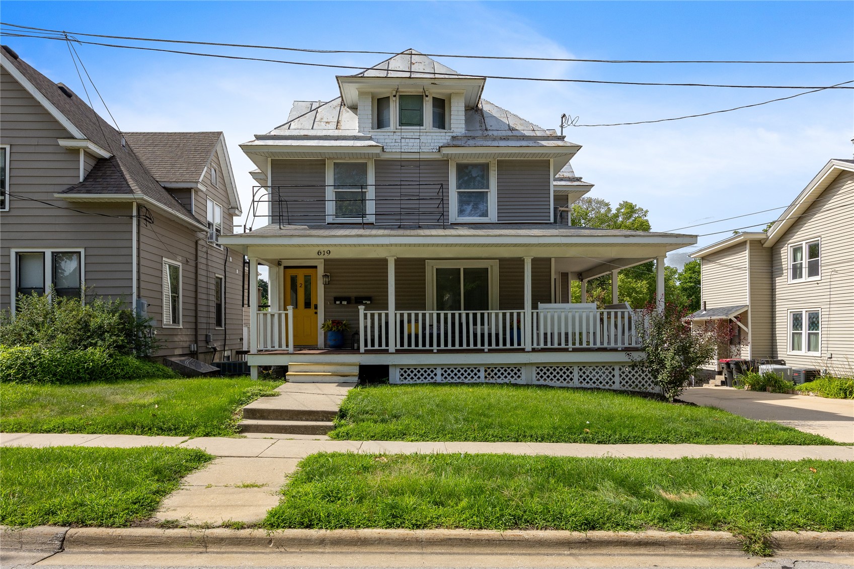 619 E Burlington Street Iowa City IA 52240