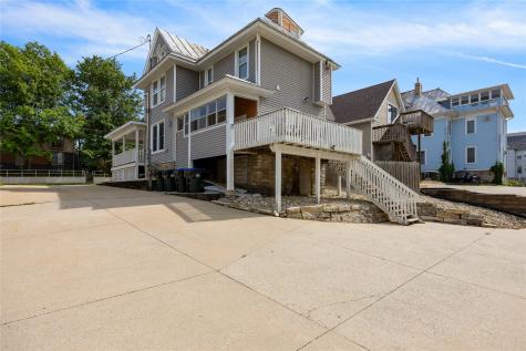 619 E Burlington Street Iowa City IA 52240