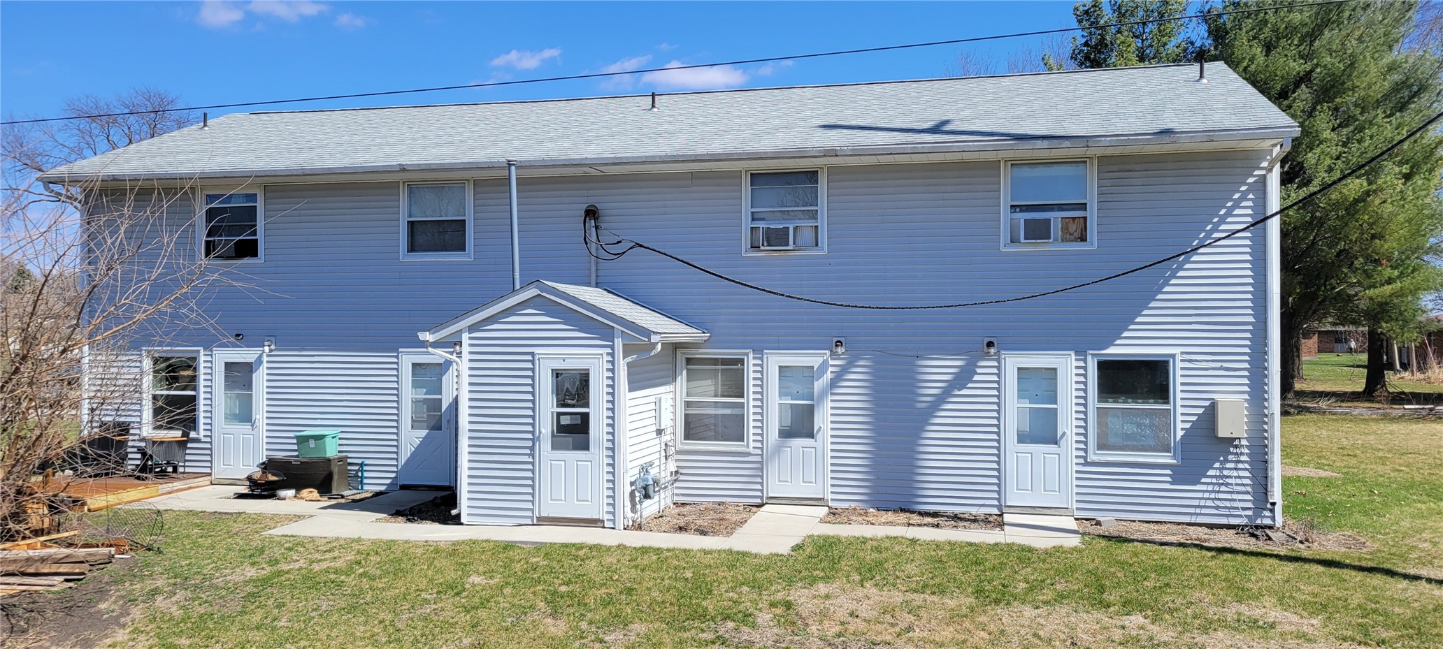 695 W Pine Street Marengo IA 52301