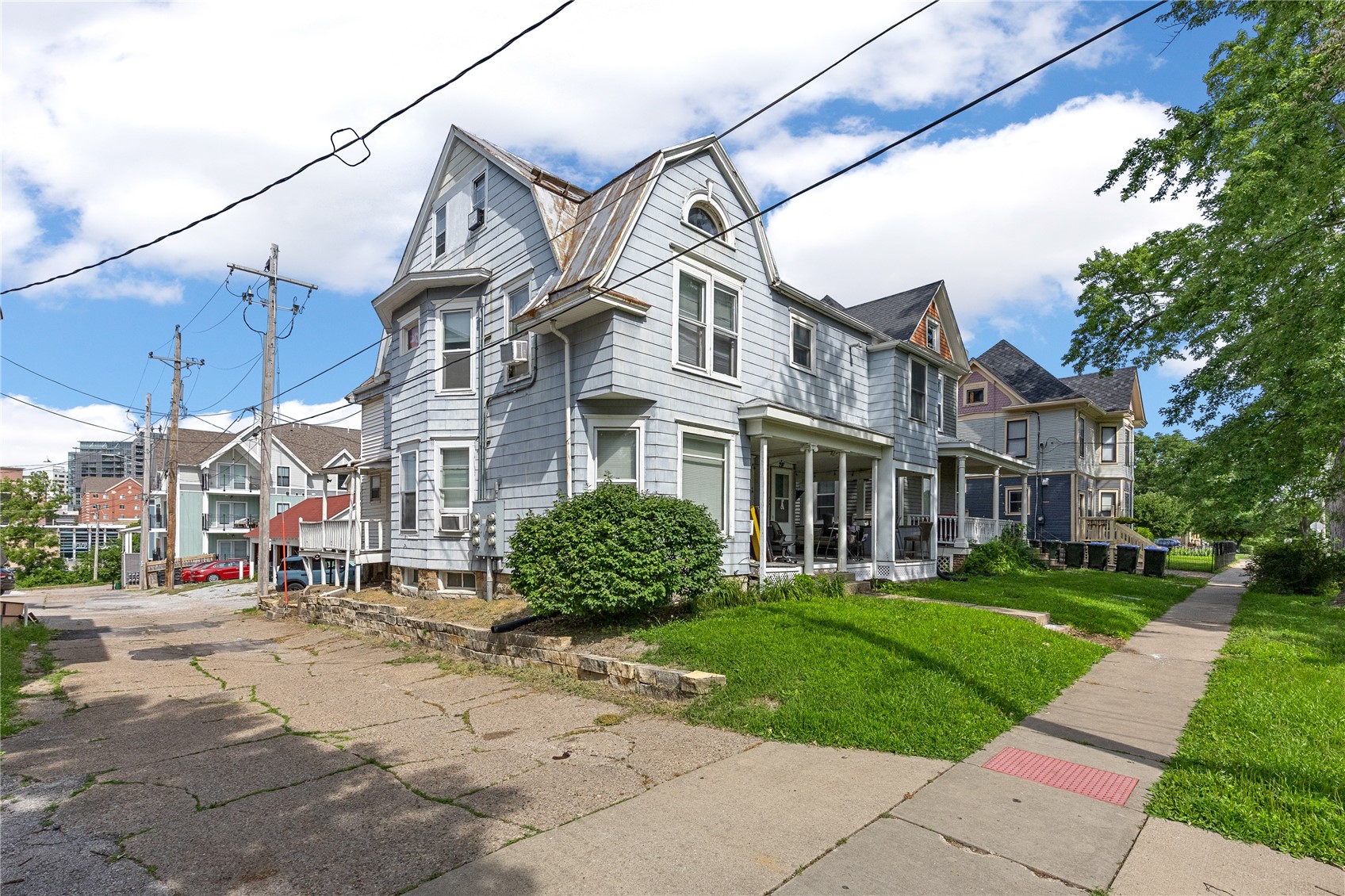 217 S Johnson Street Iowa City IA 52240