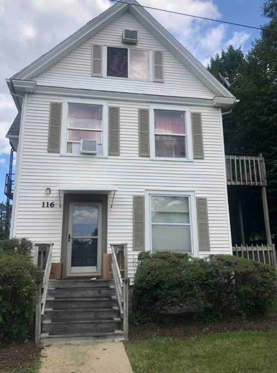 116 17th Street NE Cedar Rapids IA 52402
