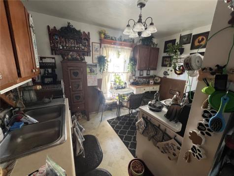 366 7th Avenue SW Cedar Rapids IA 52404