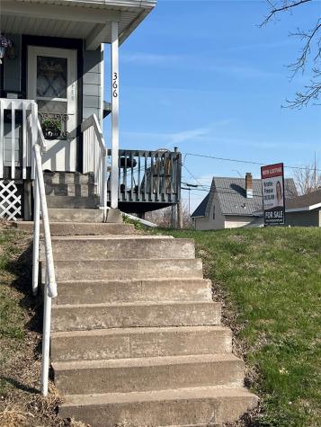 366 7th Avenue SW Cedar Rapids IA 52404