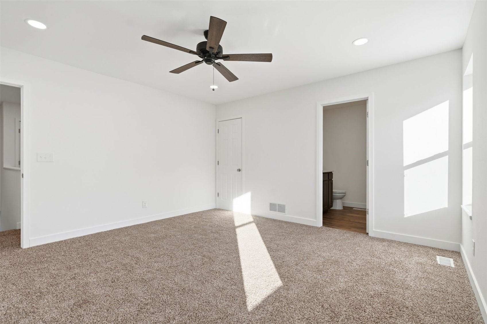 225 Clymer Road Hiawatha IA 52233