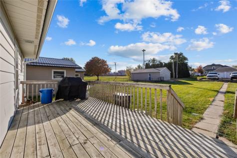 410/412 9th Avenue Clarence IA 52216