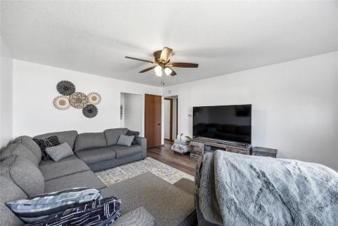 410/412 9th Avenue Clarence IA 52216