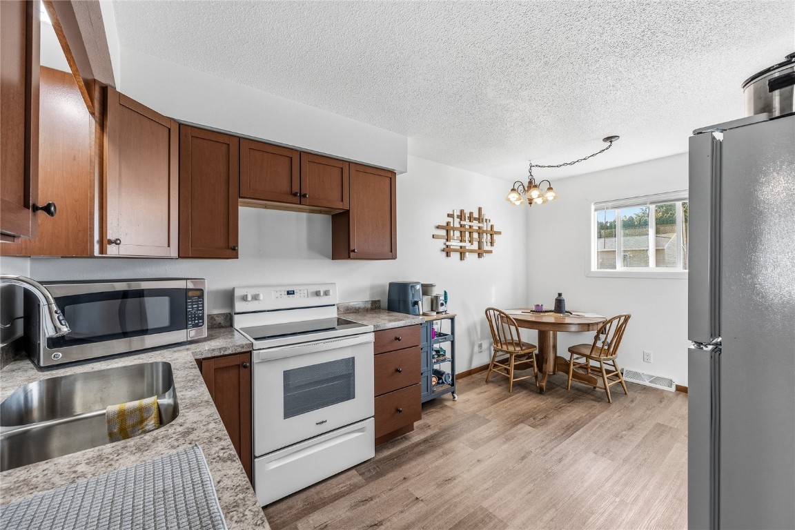 410/412 9th Avenue Clarence IA 52216