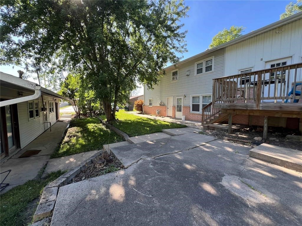 50 W Broadway Central City IA 52214