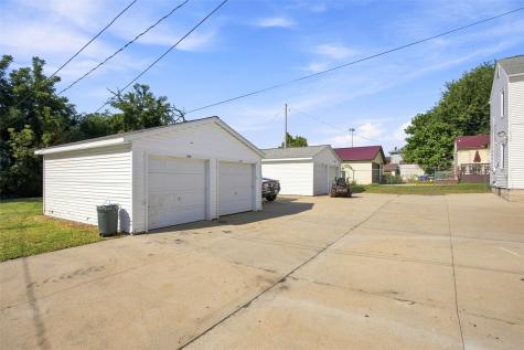 333 30th Street Drive SE Cedar Rapids IA 52403