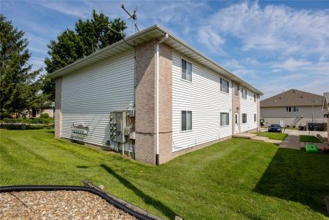 115 Sugar Creek Lane North Liberty IA 52317